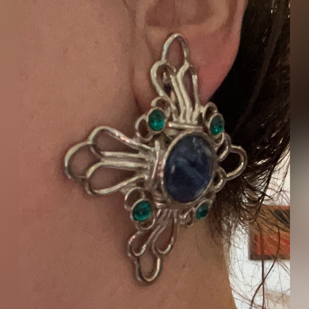 Amazing Extra Large Vintage Silvertone Ornate Clip Earrings With Colored Accents 112$